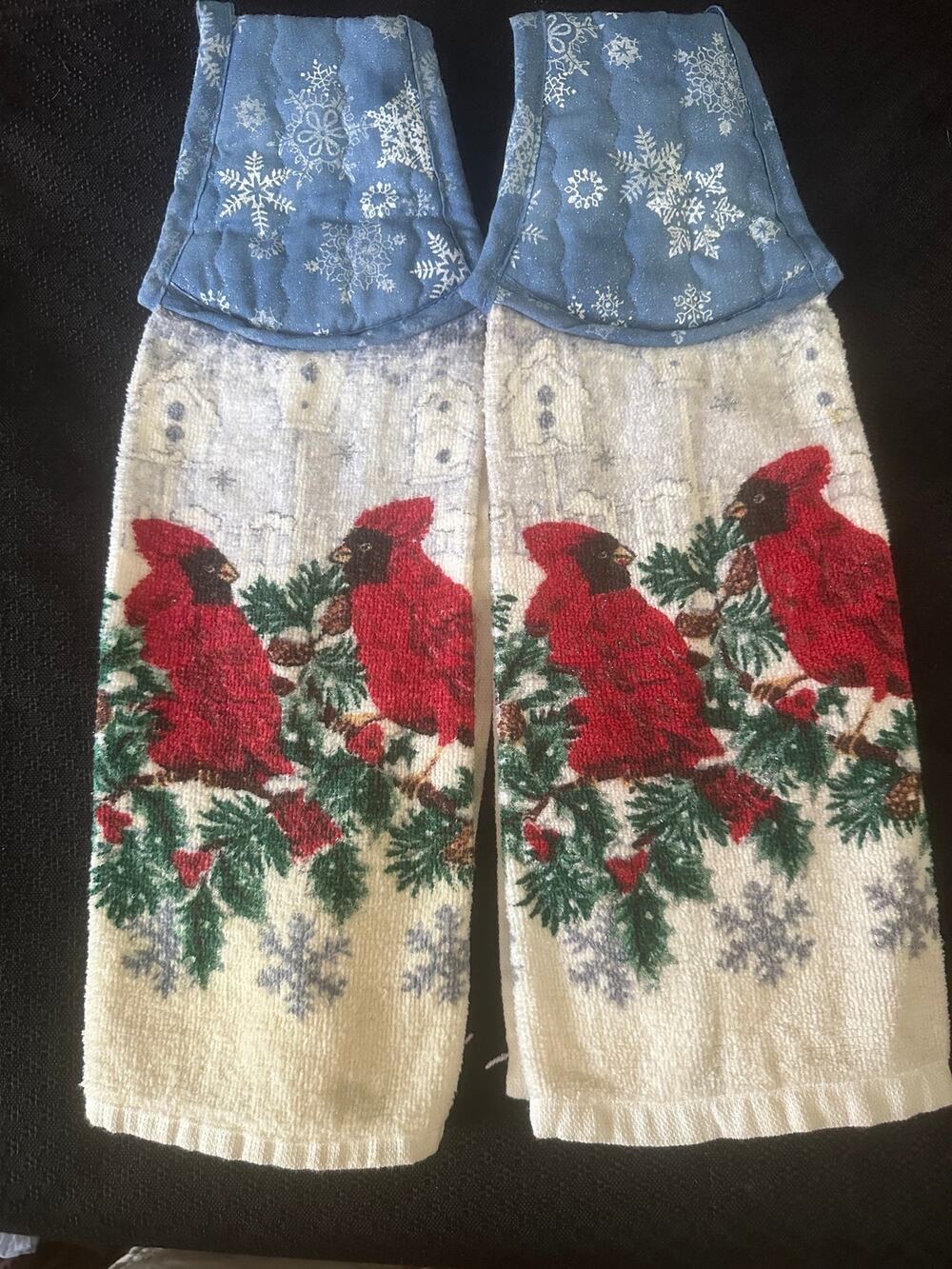 VTG pair of Christmas hand towel with ties cardinals cottage core